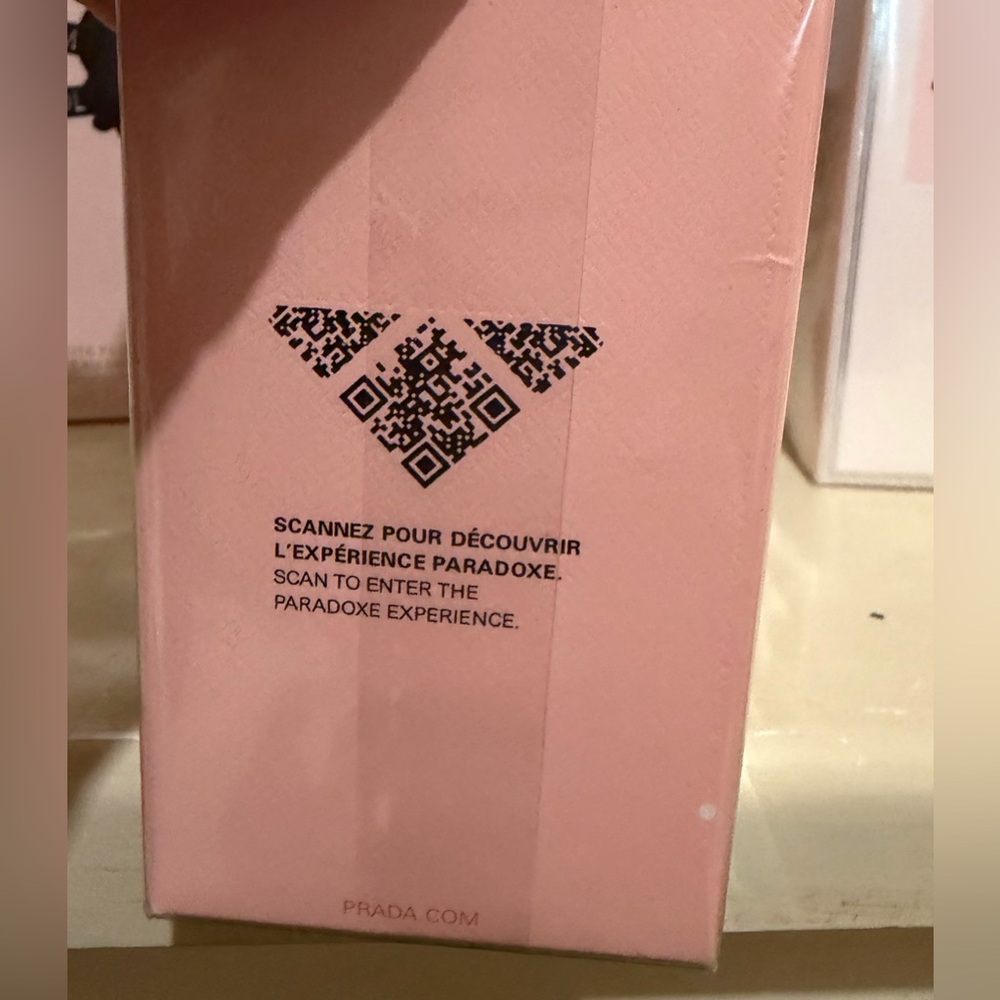 Paradoxe Prada Eau de Parfum  90ml 3FL Oz - Picture 3 of 5